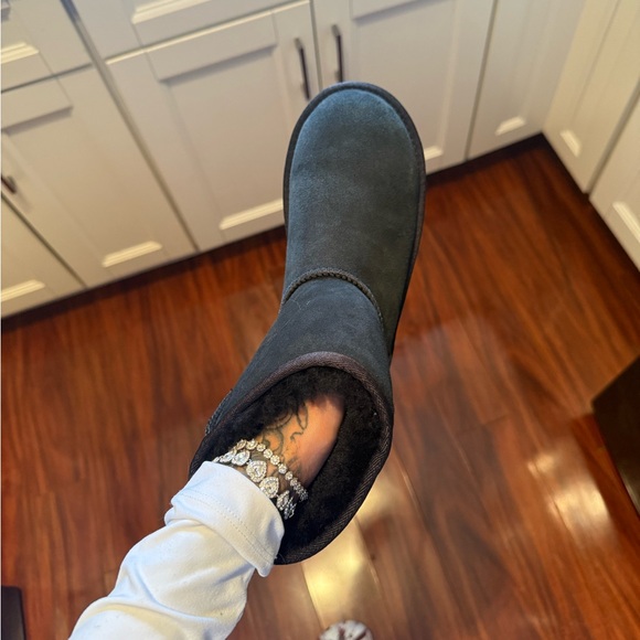 UGG Black Boots - Picture 5 of 9